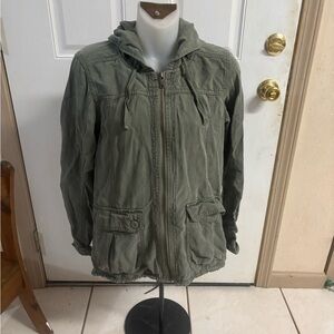 XS American Eagle Olive/Army green military zip up hooded jacket.  In EUC!